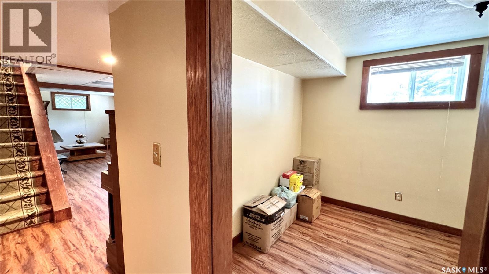 106 2Nd Street E, Dinsmore, SK - Indoor Photo Showing Other Room