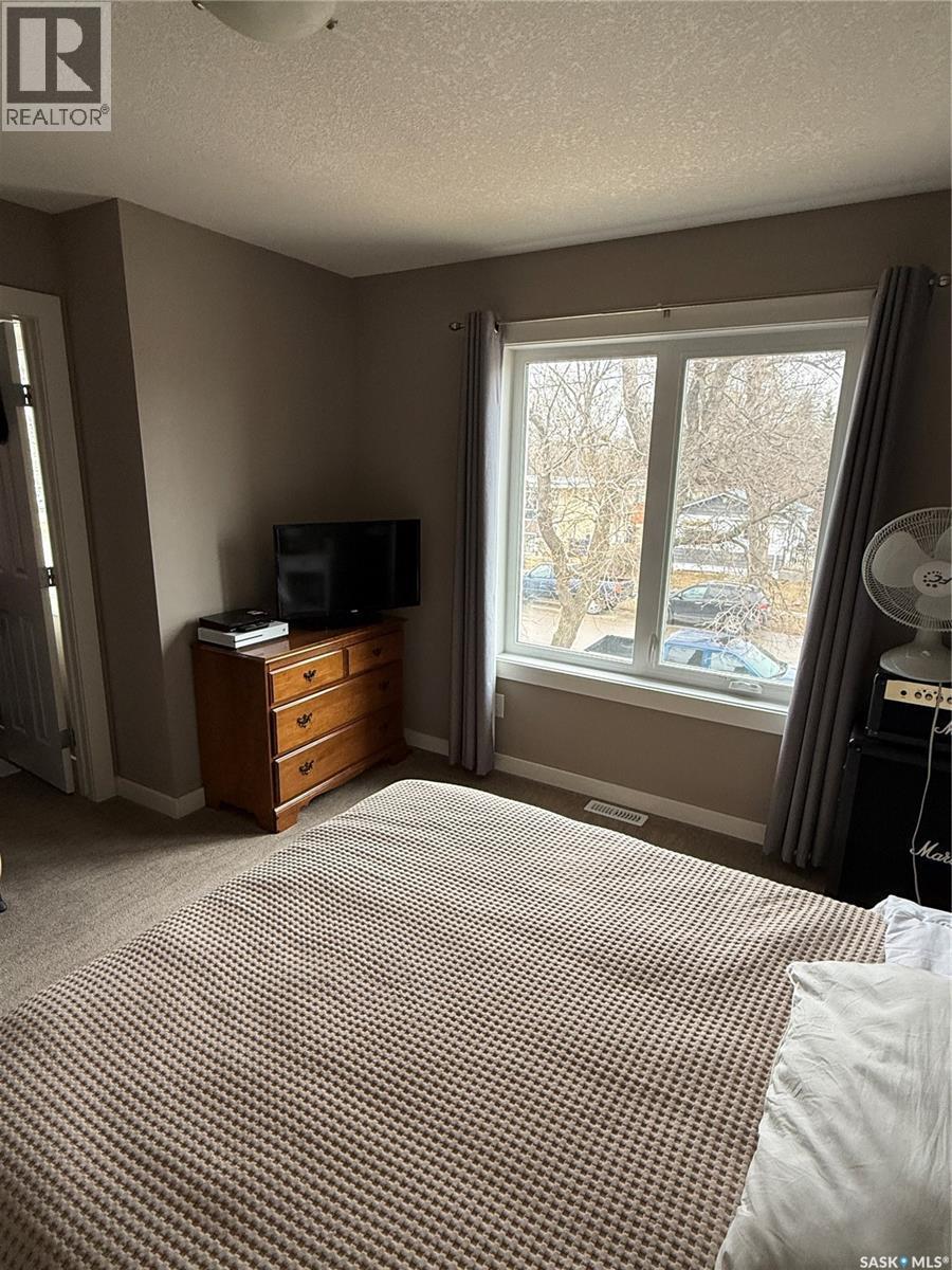 529 Alexandra Street, Weyburn, SK - Indoor Photo Showing Bedroom