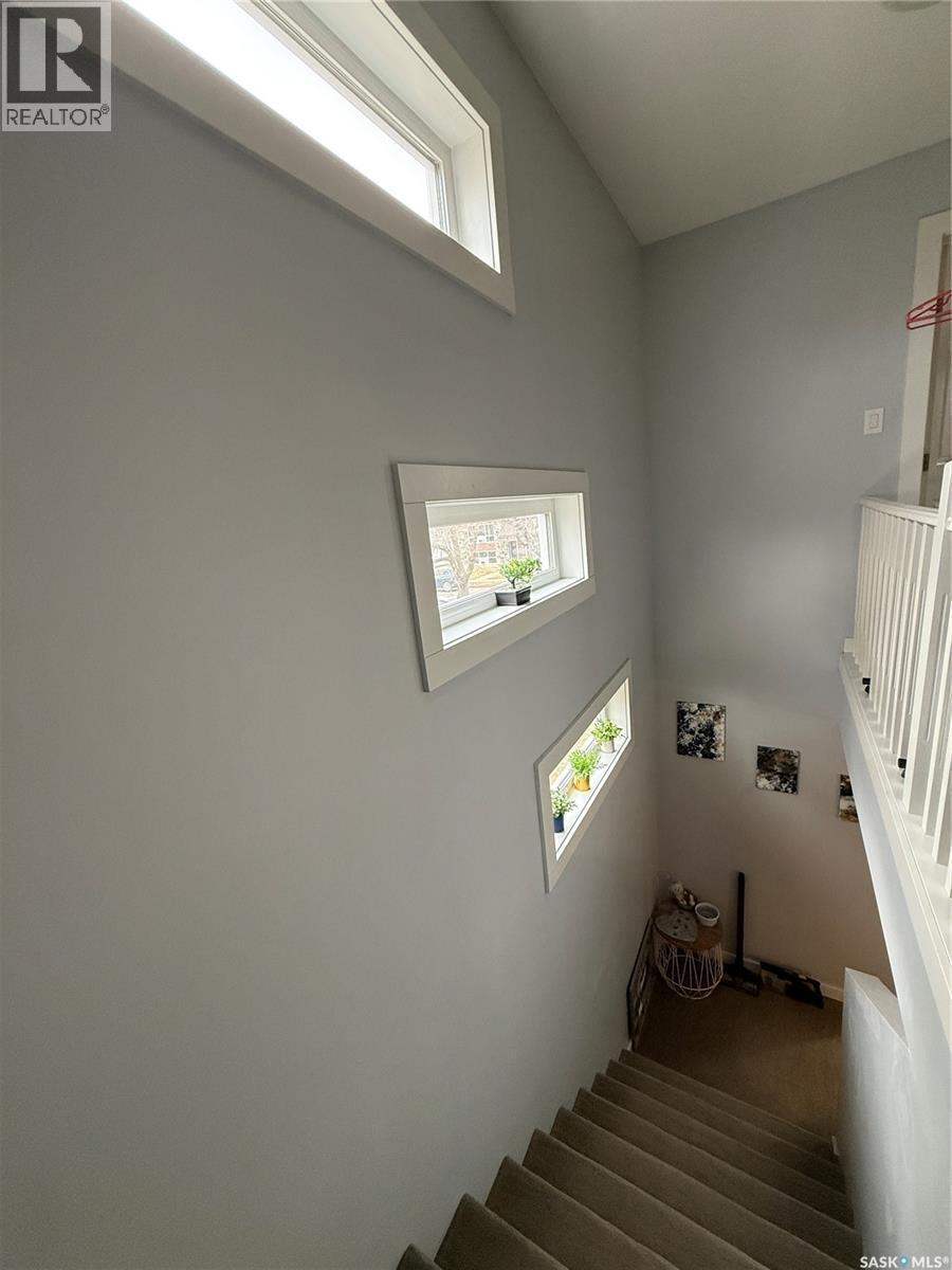 529 Alexandra Street, Weyburn, SK - Indoor Photo Showing Other Room