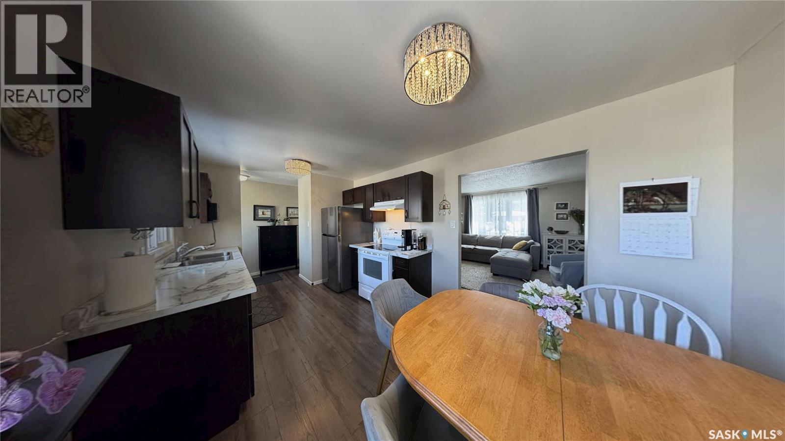 366 Meighen Crescent, Saskatoon, SK - Indoor