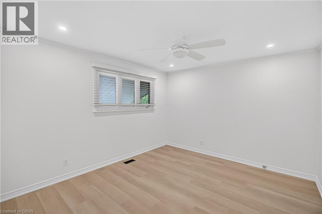 188 Tuxedo Avenue S, Hamilton, ON - Indoor Photo Showing Other Room