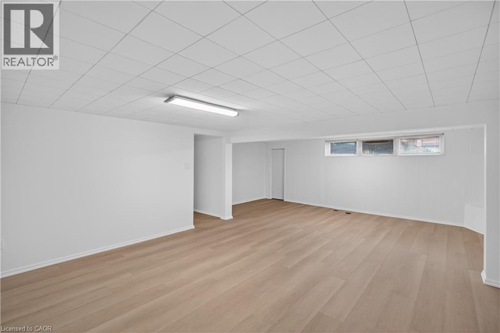 188 Tuxedo Avenue S, Hamilton, ON - Indoor