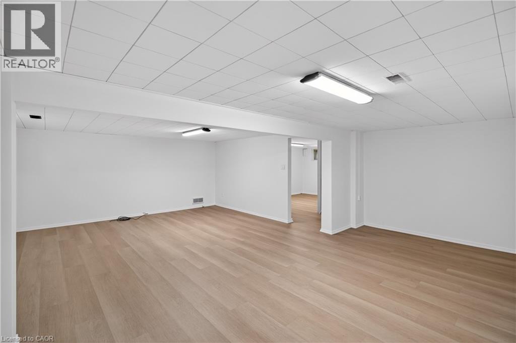 188 Tuxedo Avenue S, Hamilton, ON - Indoor Photo Showing Other Room