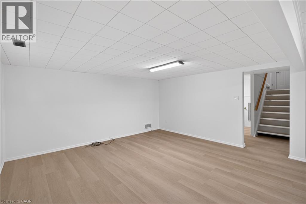 188 Tuxedo Avenue S, Hamilton, ON - Indoor Photo Showing Other Room