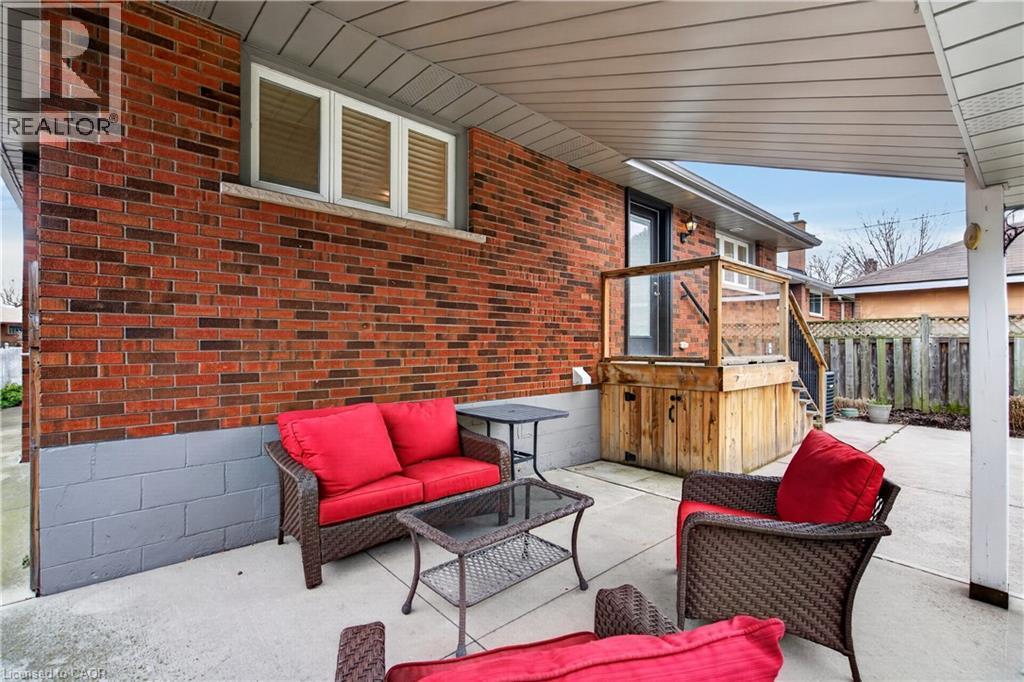 188 Tuxedo Avenue S, Hamilton, ON - Outdoor With Deck Patio Veranda With Exterior