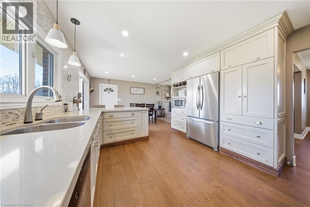 9639 Sideroad 27 Sideroad, Erin, ON - Indoor Photo Showing Kitchen With Double Sink With Upgraded Kitchen