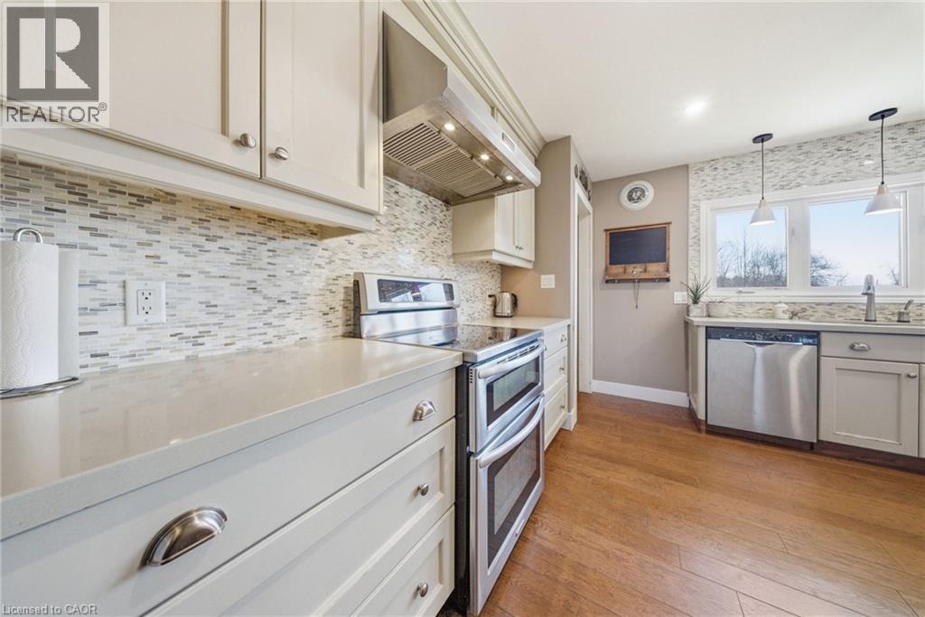 9639 Sideroad 27 Sideroad, Erin, ON - Indoor Photo Showing Kitchen