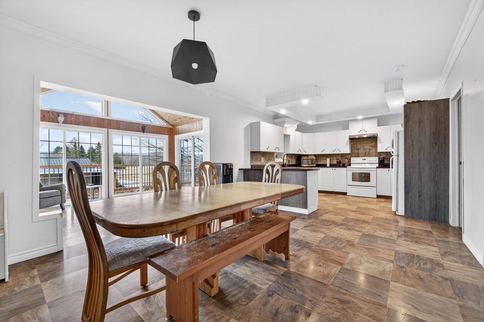Dining Room - 922 Ch. Bellevue E., Cap-Saint-Ignace, QC - Indoor