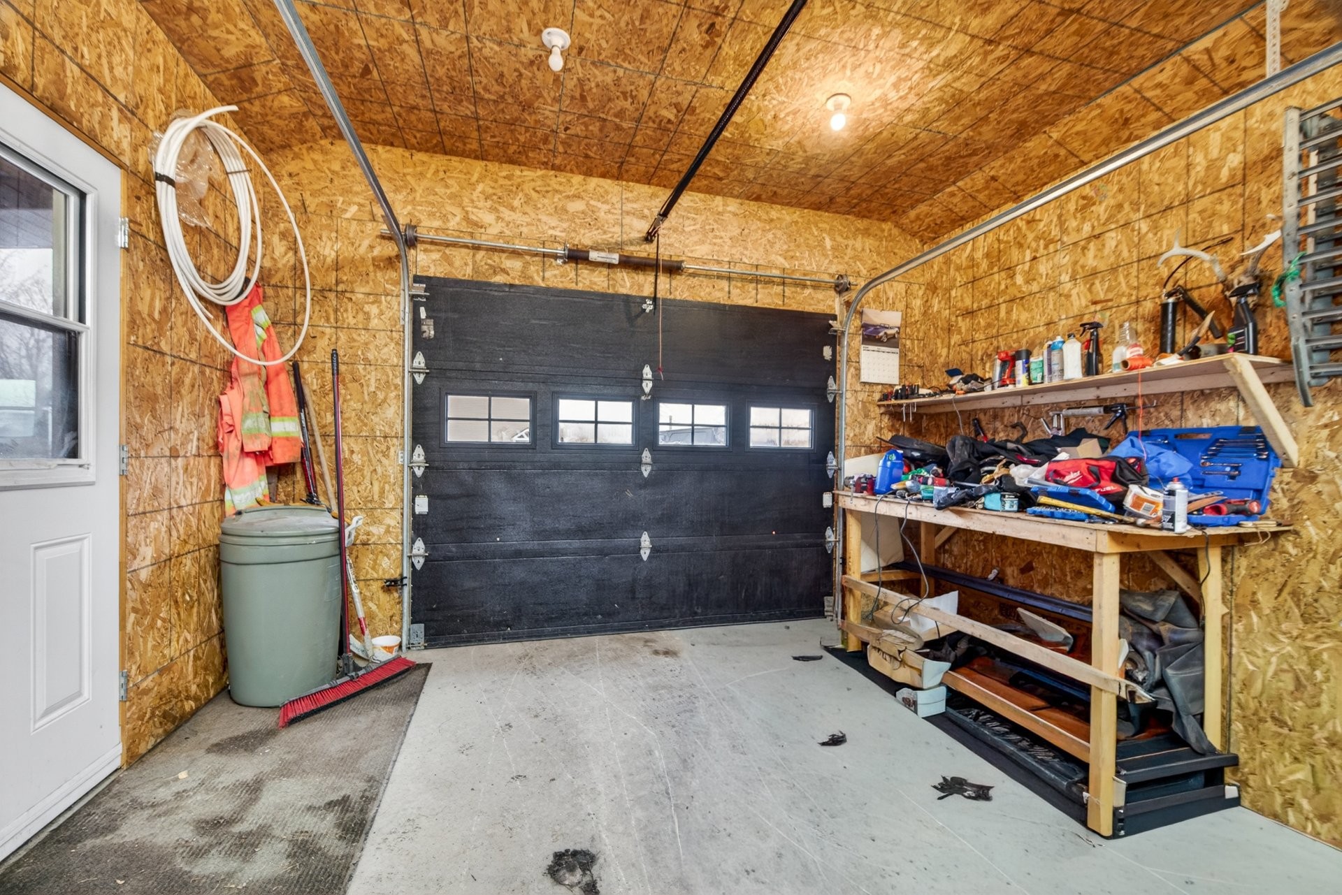 Garage - 922 Ch. Bellevue E., Cap-Saint-Ignace, QC - Indoor Photo Showing Garage