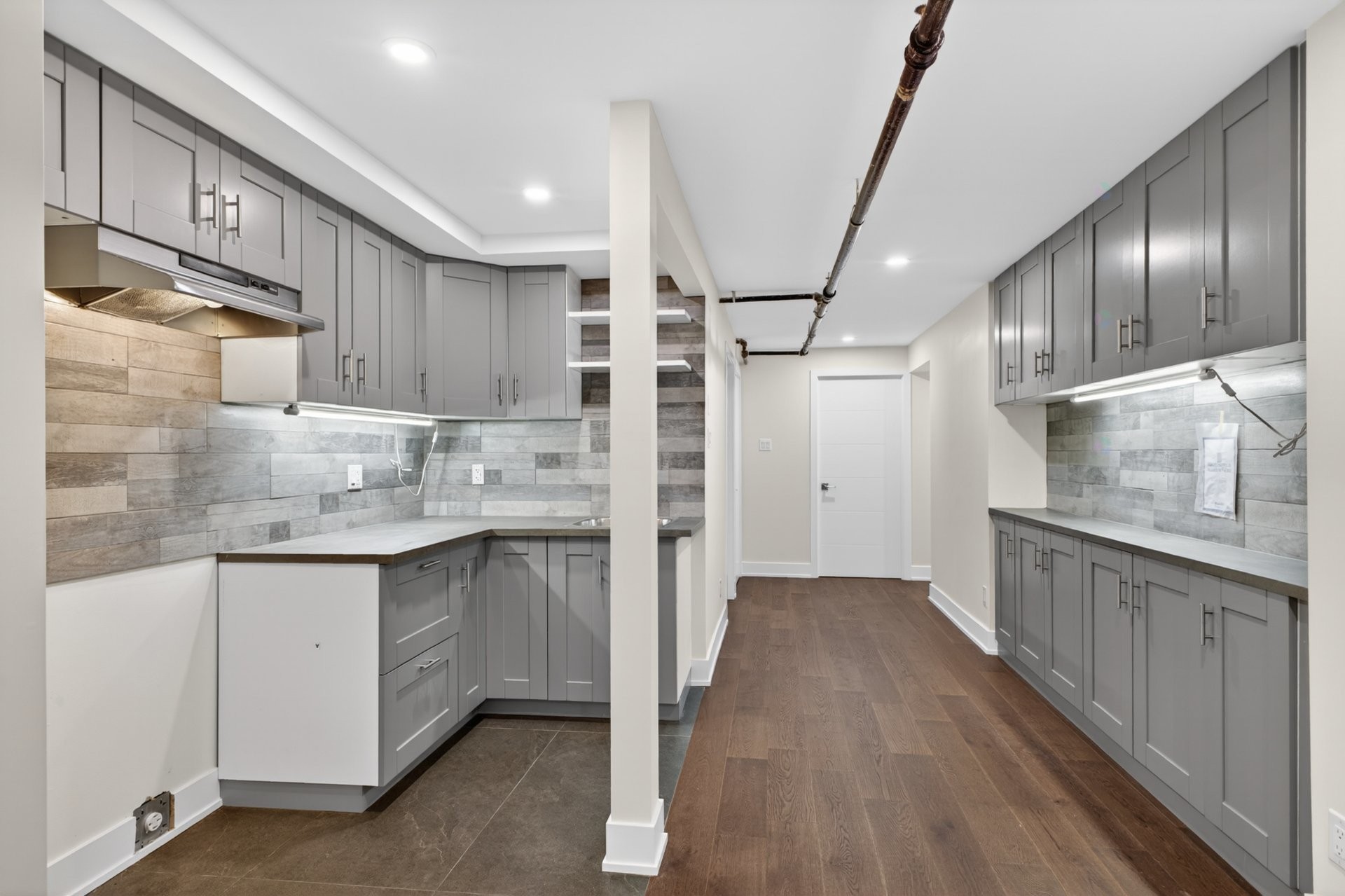 Kitchen - 1425 Rue Montcalm, Montréal (Ville-Marie), QC - Indoor Photo Showing Kitchen
