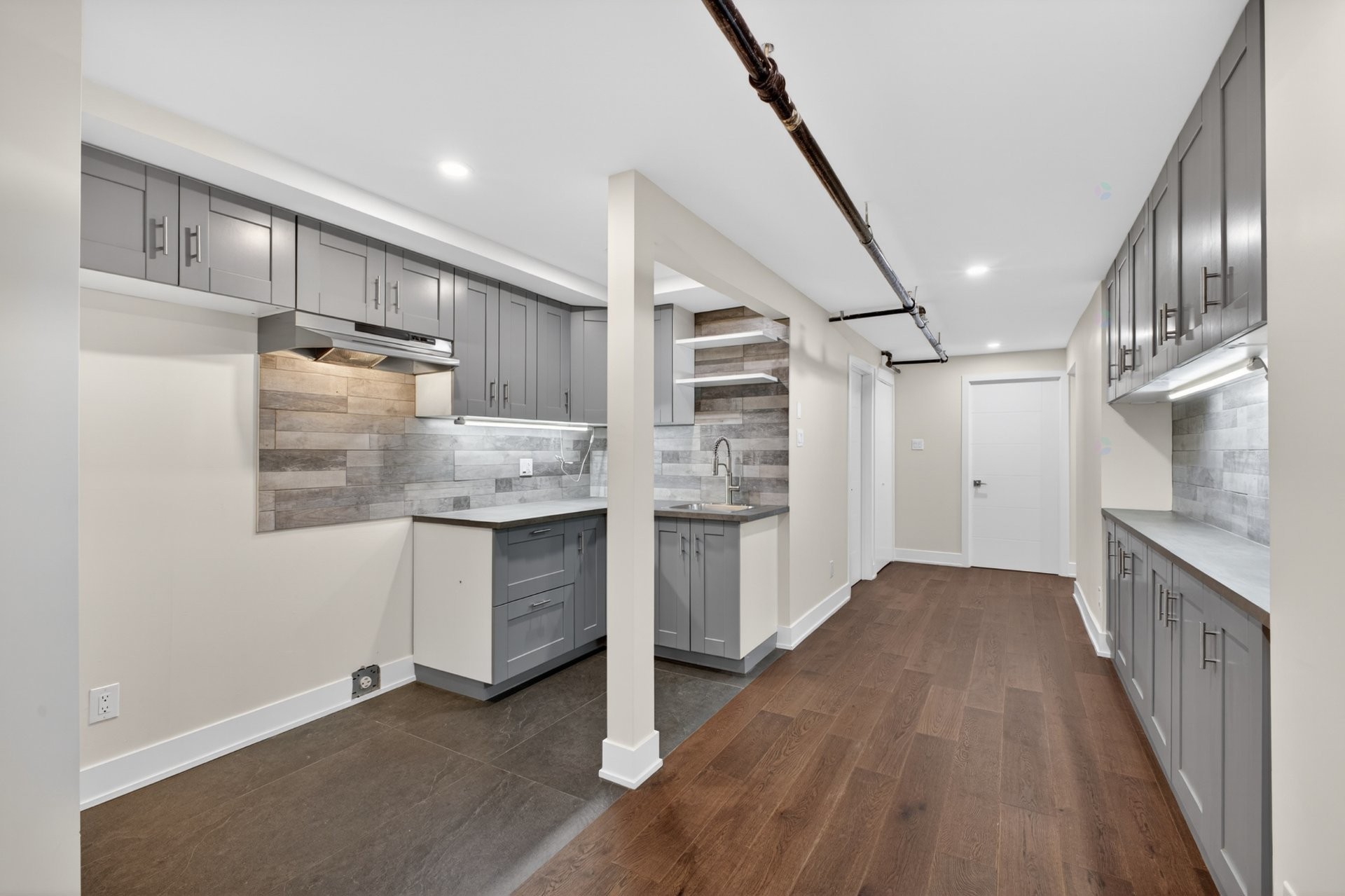 Kitchen - 1425 Rue Montcalm, Montréal (Ville-Marie), QC - Indoor Photo Showing Kitchen