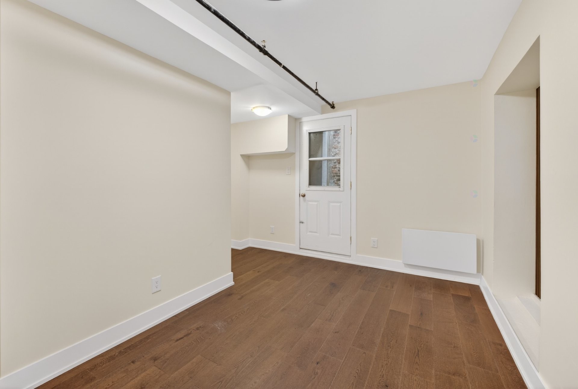 Office - 1425 Rue Montcalm, Montréal (Ville-Marie), QC - Indoor Photo Showing Other Room