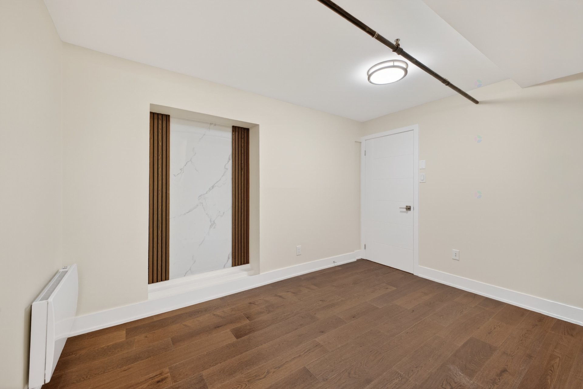 Office - 1425 Rue Montcalm, Montréal (Ville-Marie), QC - Indoor Photo Showing Other Room