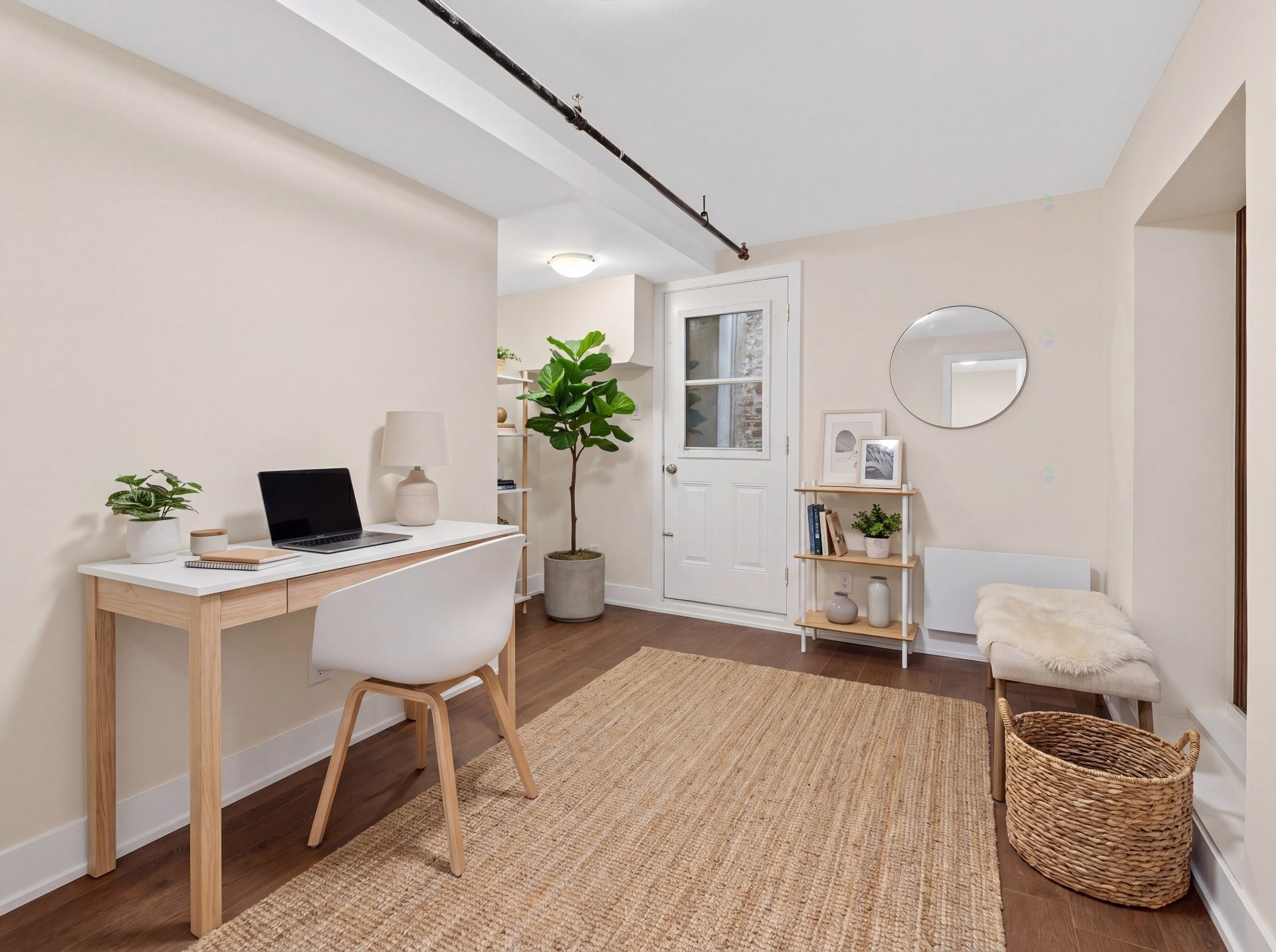 Office - 1425 Rue Montcalm, Montréal (Ville-Marie), QC - Indoor Photo Showing Office