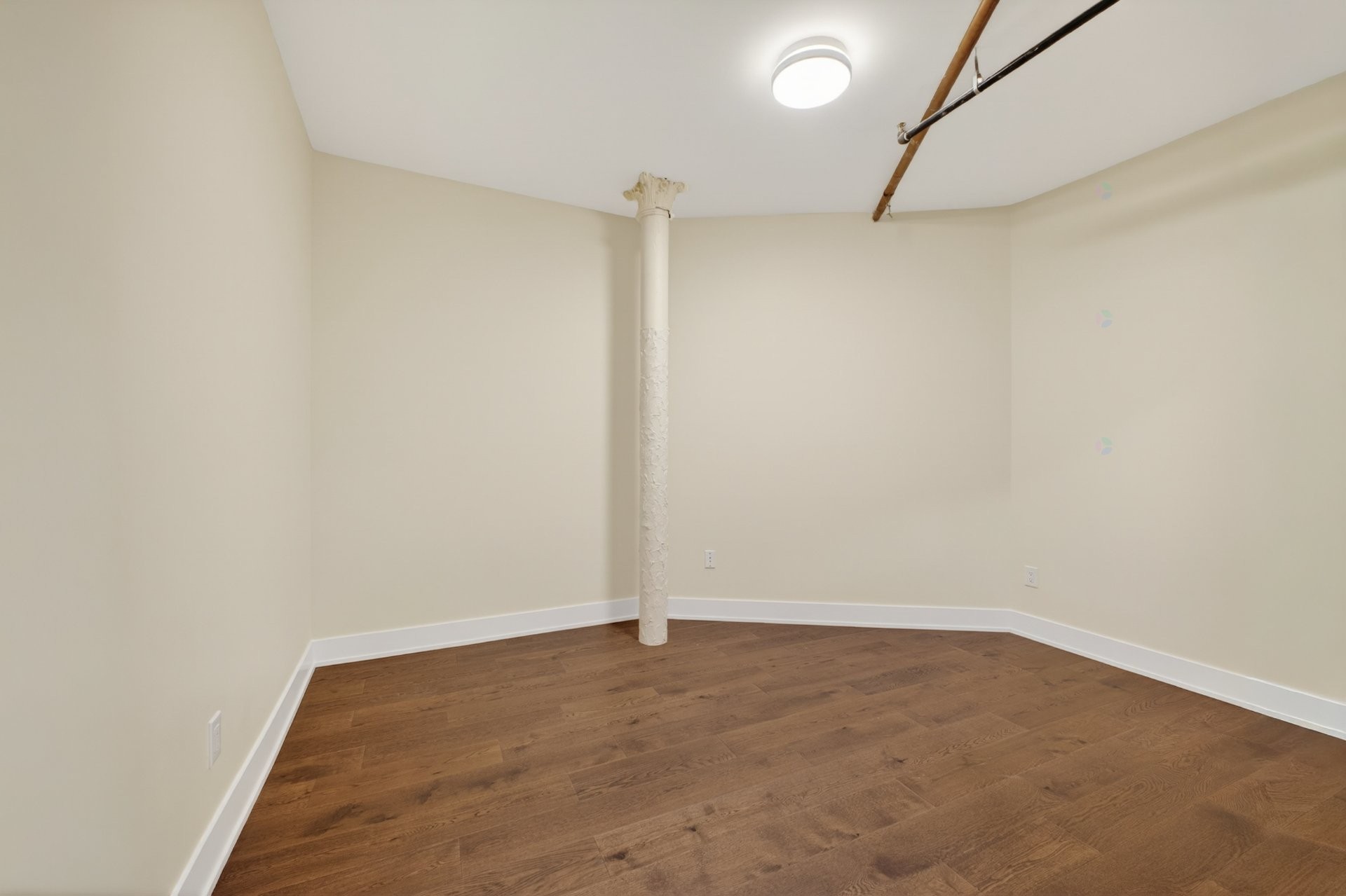 Office - 1425 Rue Montcalm, Montréal (Ville-Marie), QC - Indoor Photo Showing Other Room