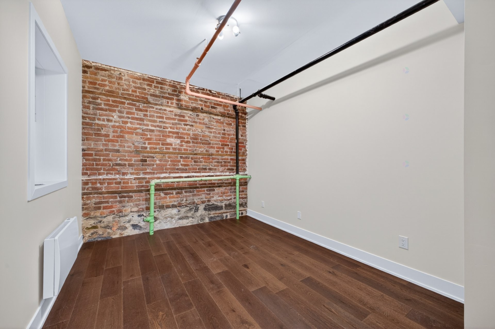 Office - 1425 Rue Montcalm, Montréal (Ville-Marie), QC - Indoor Photo Showing Other Room