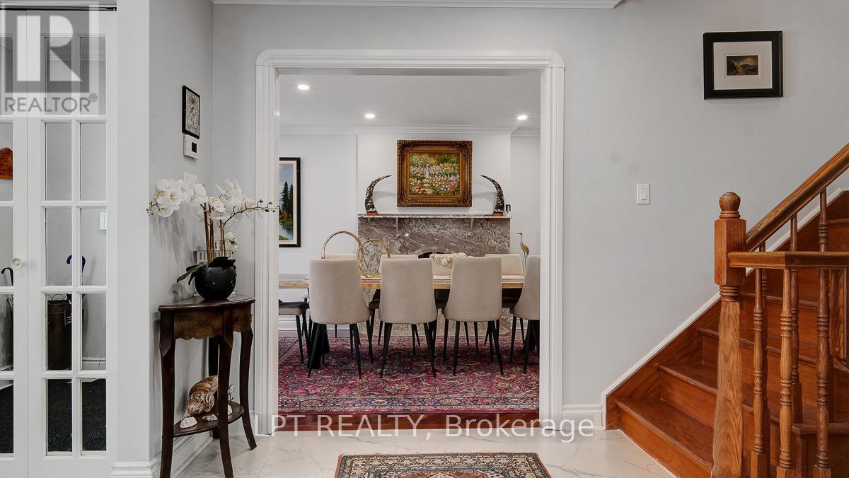 624 Pleasant Park Road, Ottawa, ON - Indoor