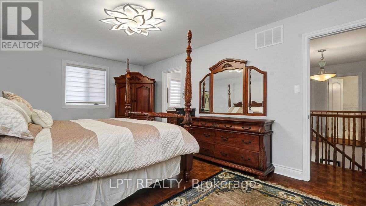 624 Pleasant Park Road, Ottawa, ON - Indoor Photo Showing Bedroom