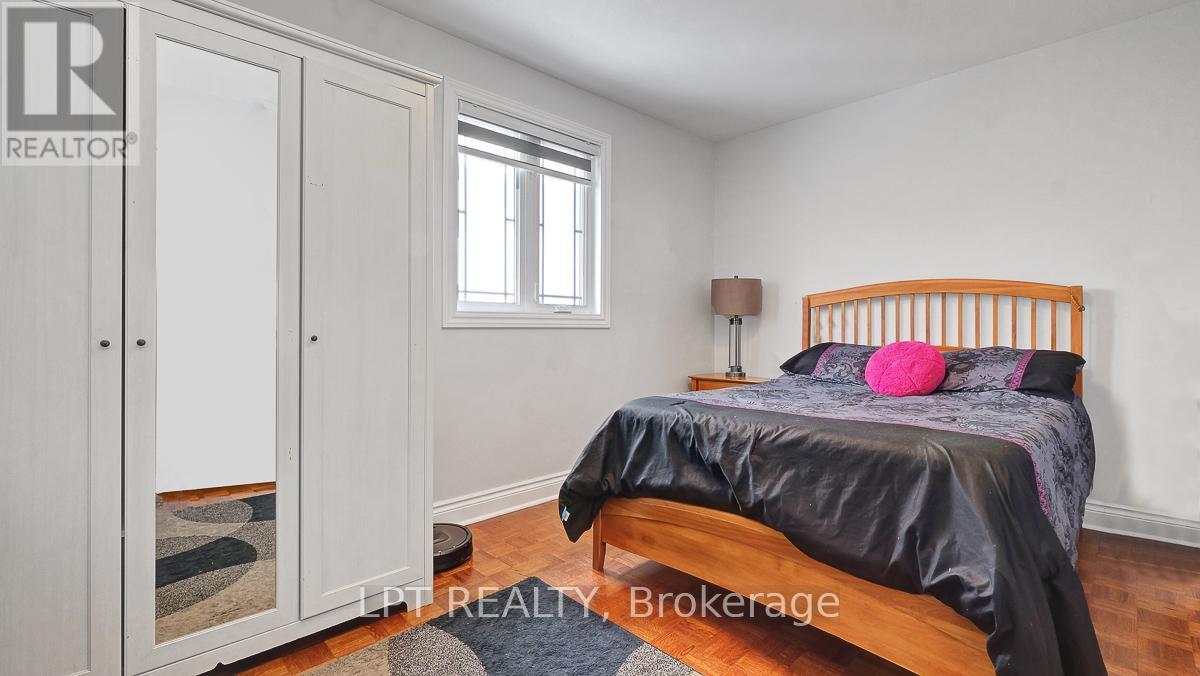 624 Pleasant Park Road, Ottawa, ON - Indoor Photo Showing Bedroom