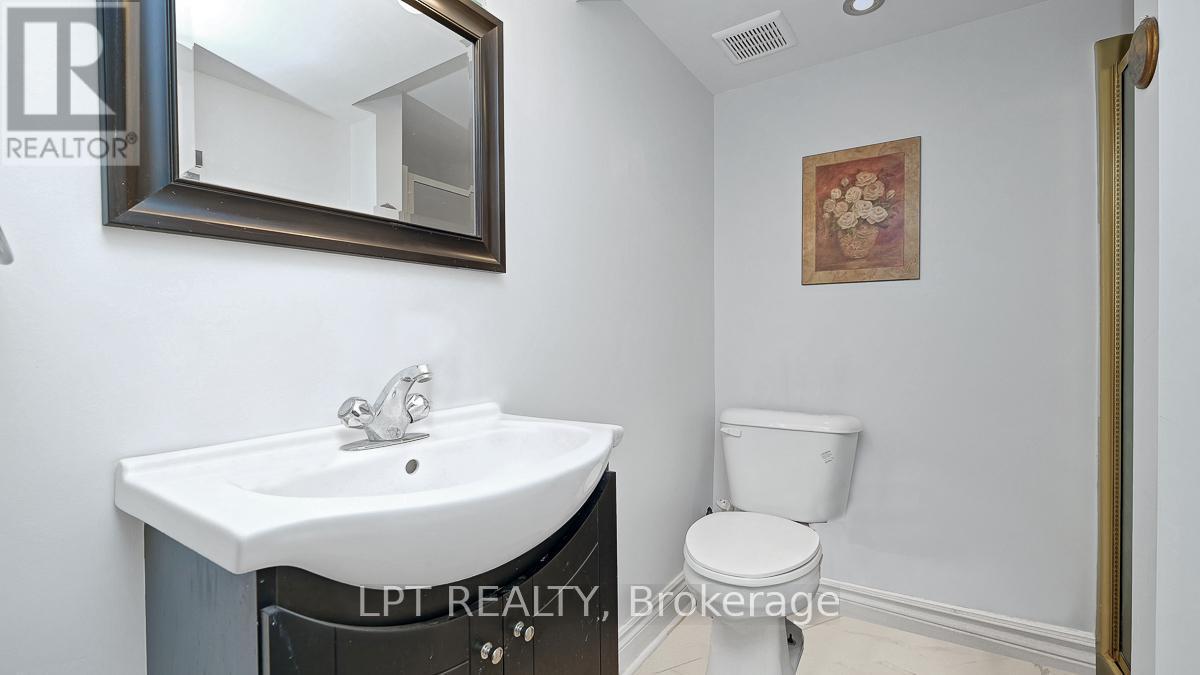 624 Pleasant Park Road, Ottawa, ON - Indoor Photo Showing Bathroom