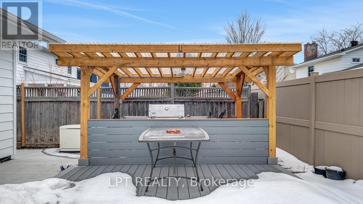 624 Pleasant Park Road, Ottawa, ON - Outdoor With Exterior