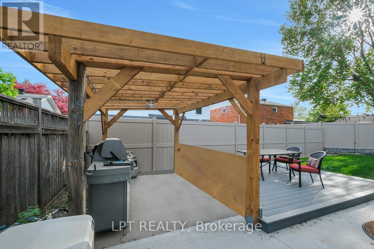624 Pleasant Park Road, Ottawa, ON - Outdoor With Exterior