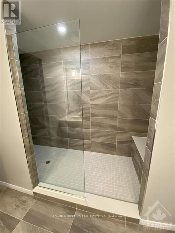 487 Cope Drive, Ottawa, ON - Indoor Photo Showing Bathroom