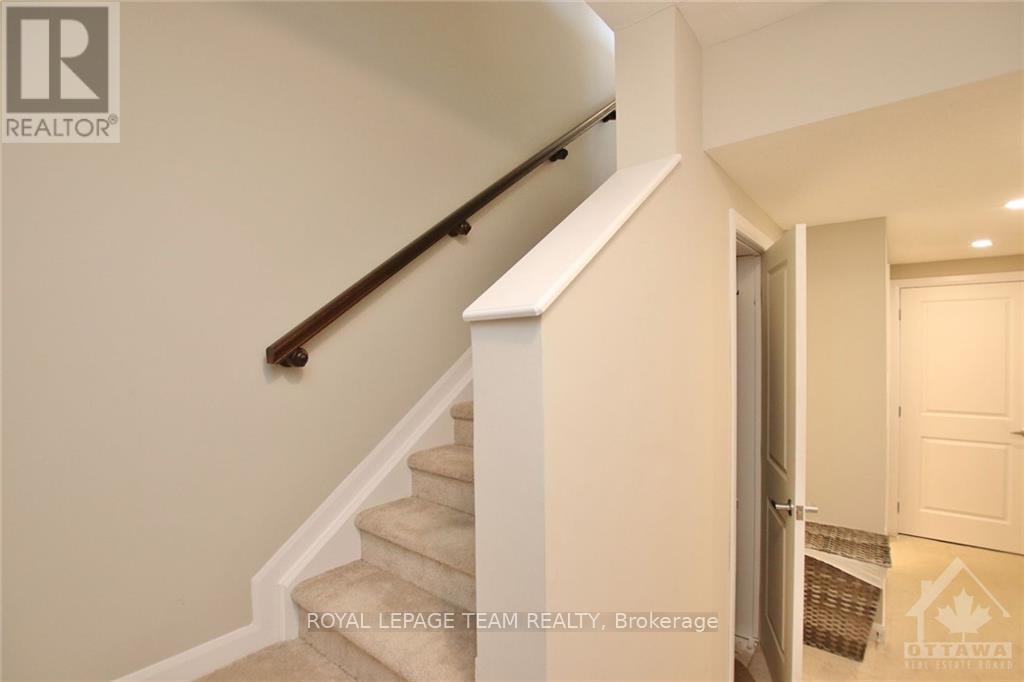 60 Affinity Private, Ottawa, ON - Indoor Photo Showing Other Room