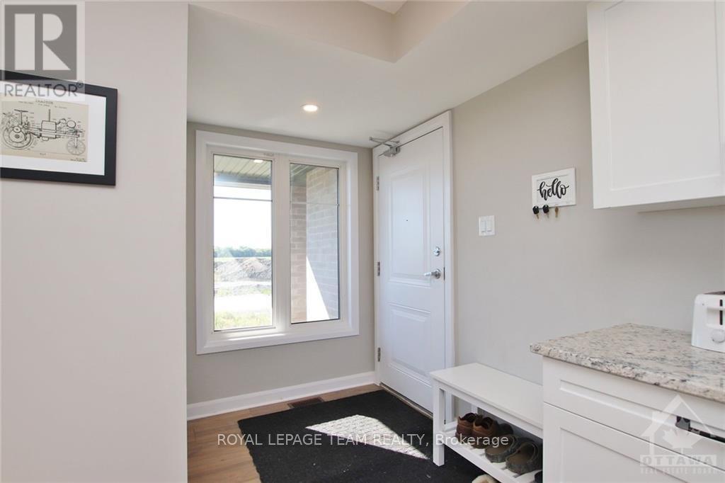60 Affinity Private, Ottawa, ON - Indoor Photo Showing Other Room