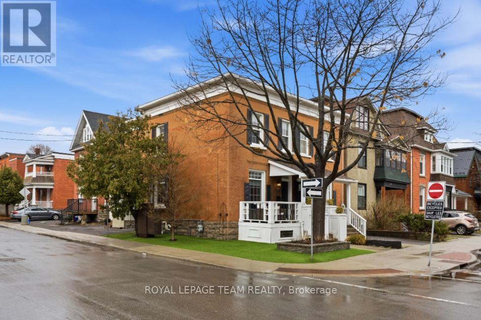 529 Mcleod Street, Ottawa, ON - Outdoor With Facade