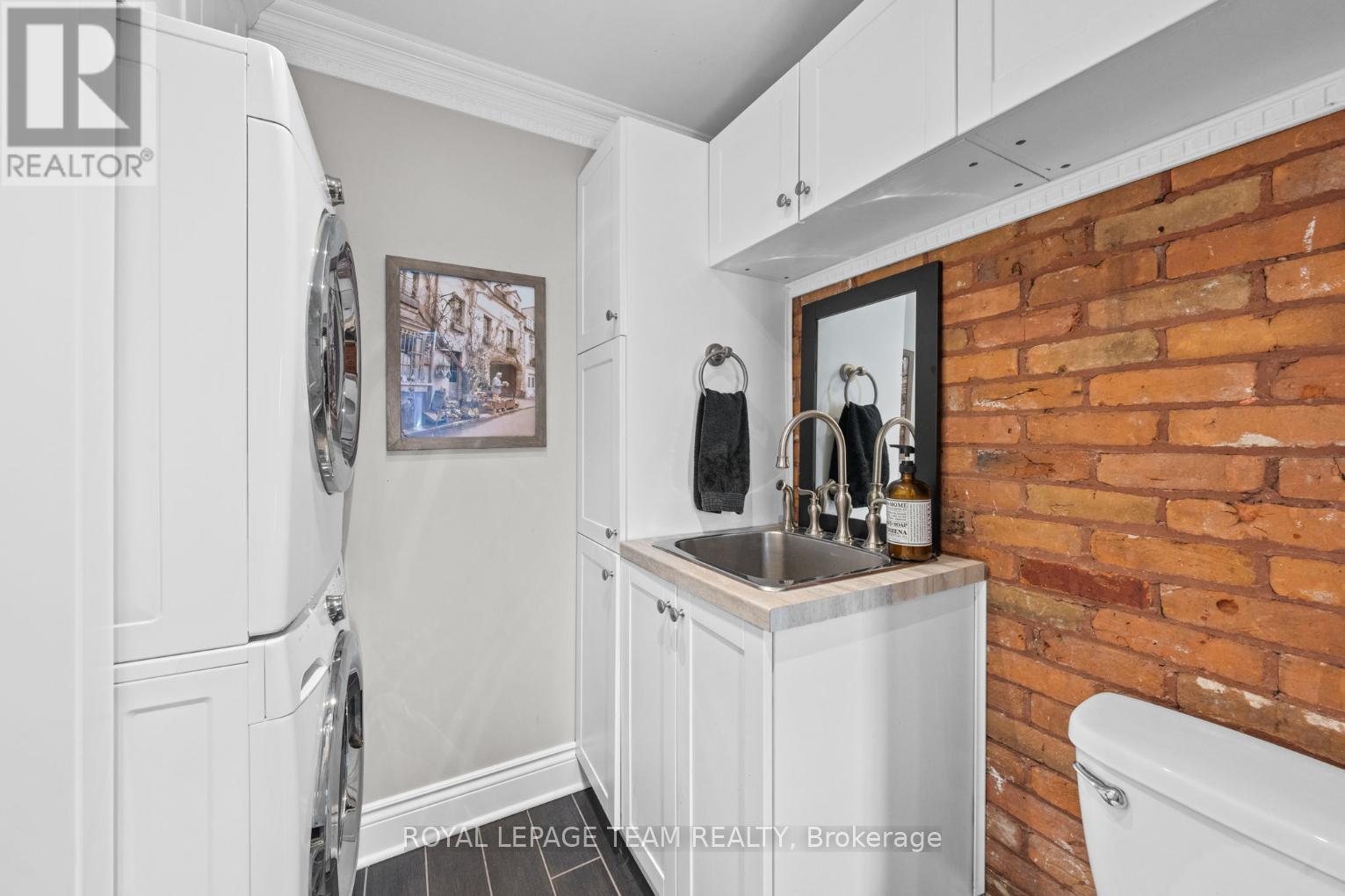 529 Mcleod Street, Ottawa, ON - Indoor