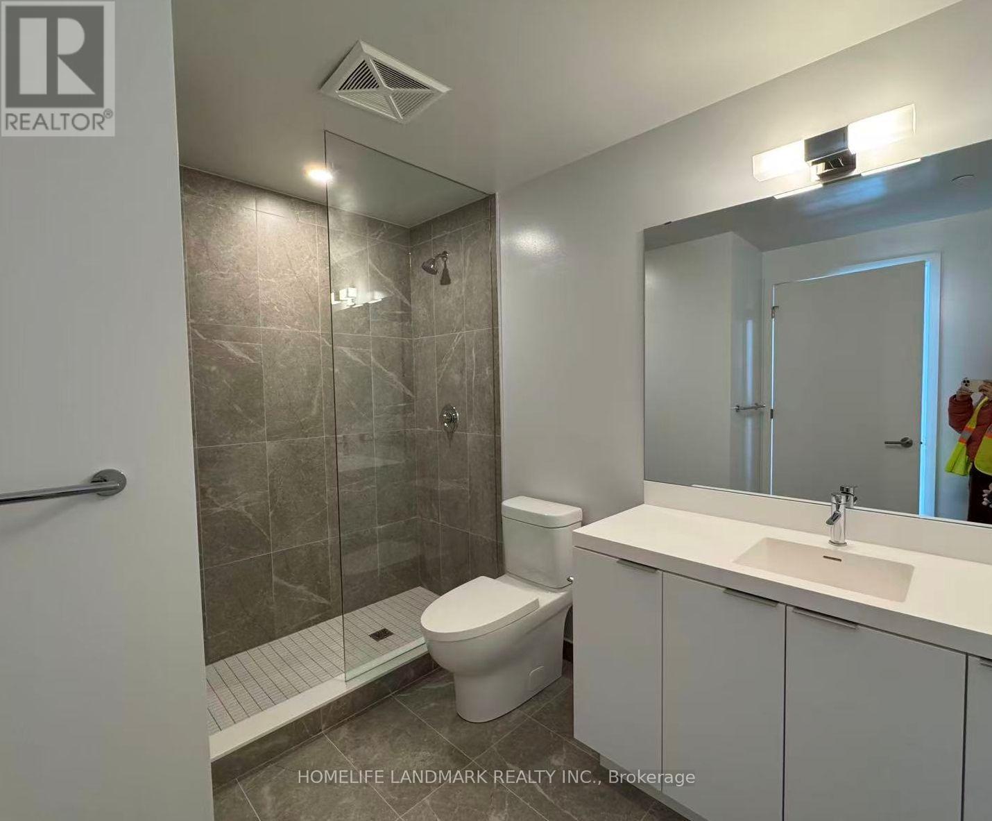 2310 - 5858 Yonge Street, Toronto, ON - Indoor Photo Showing Bathroom