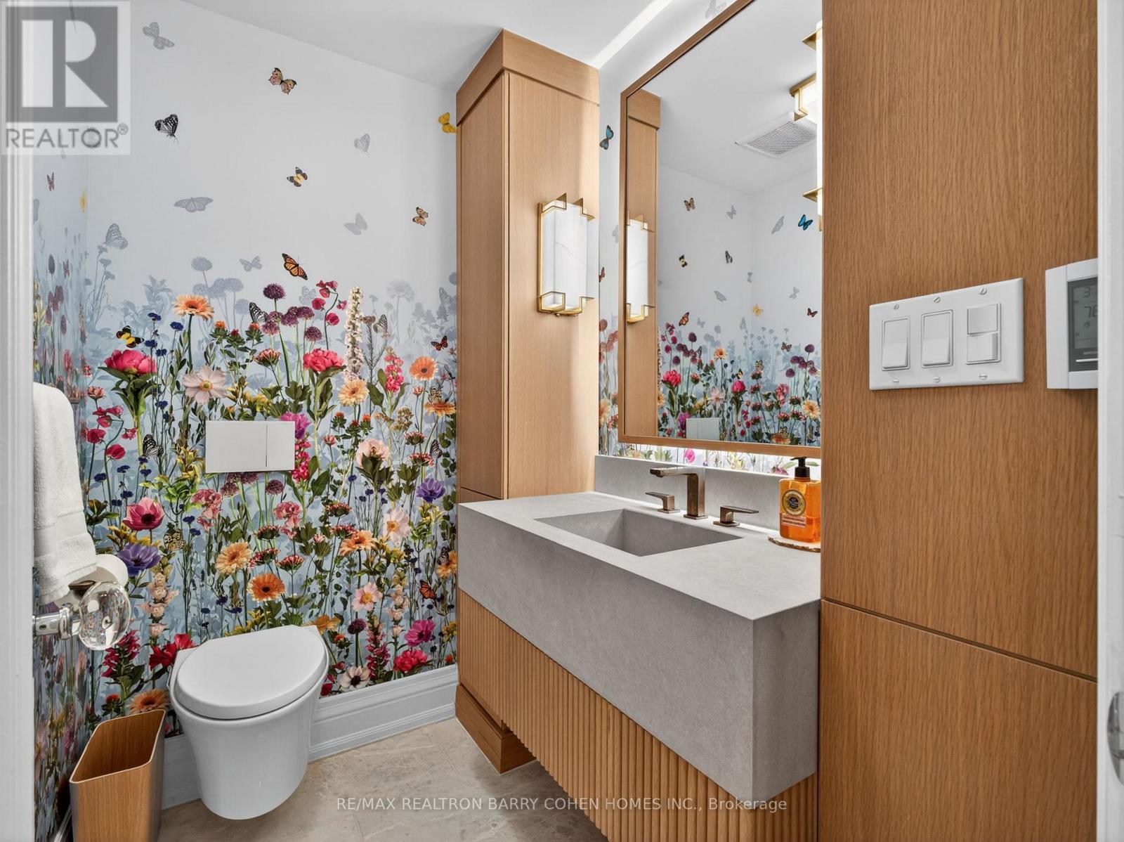 11 Ormsby Crescent, Toronto, ON - Indoor Photo Showing Bathroom