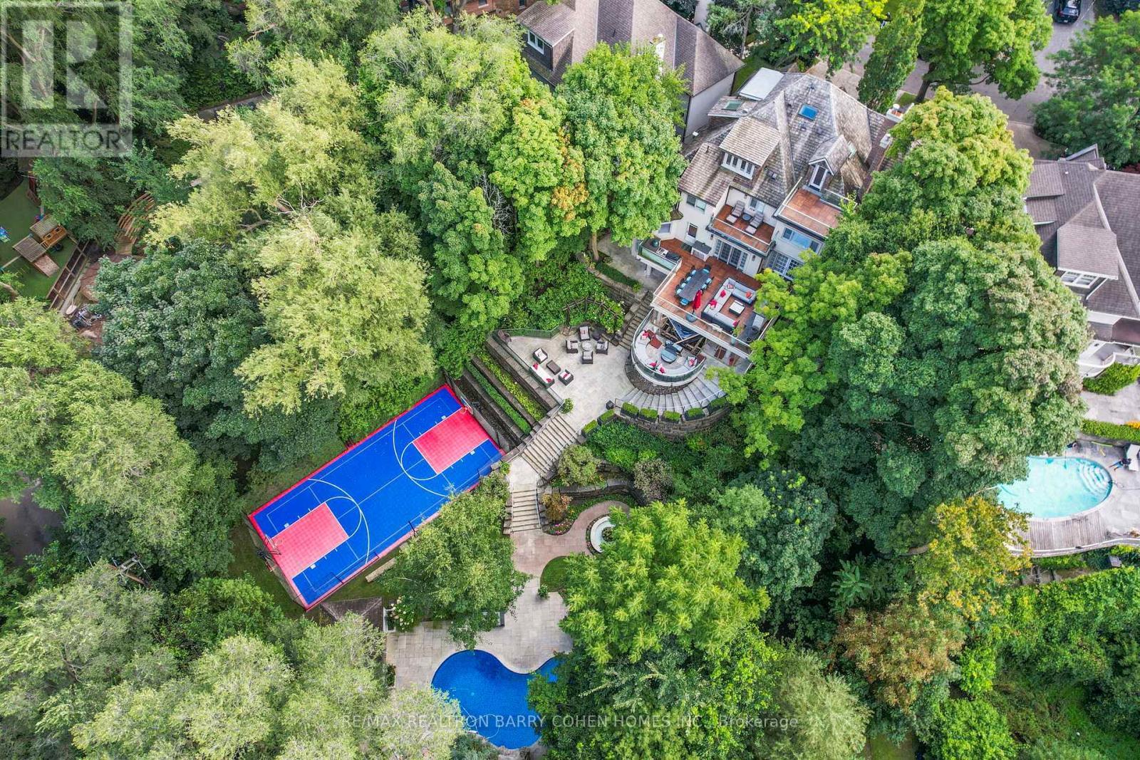 11 Ormsby Crescent, Toronto, ON - Outdoor With View