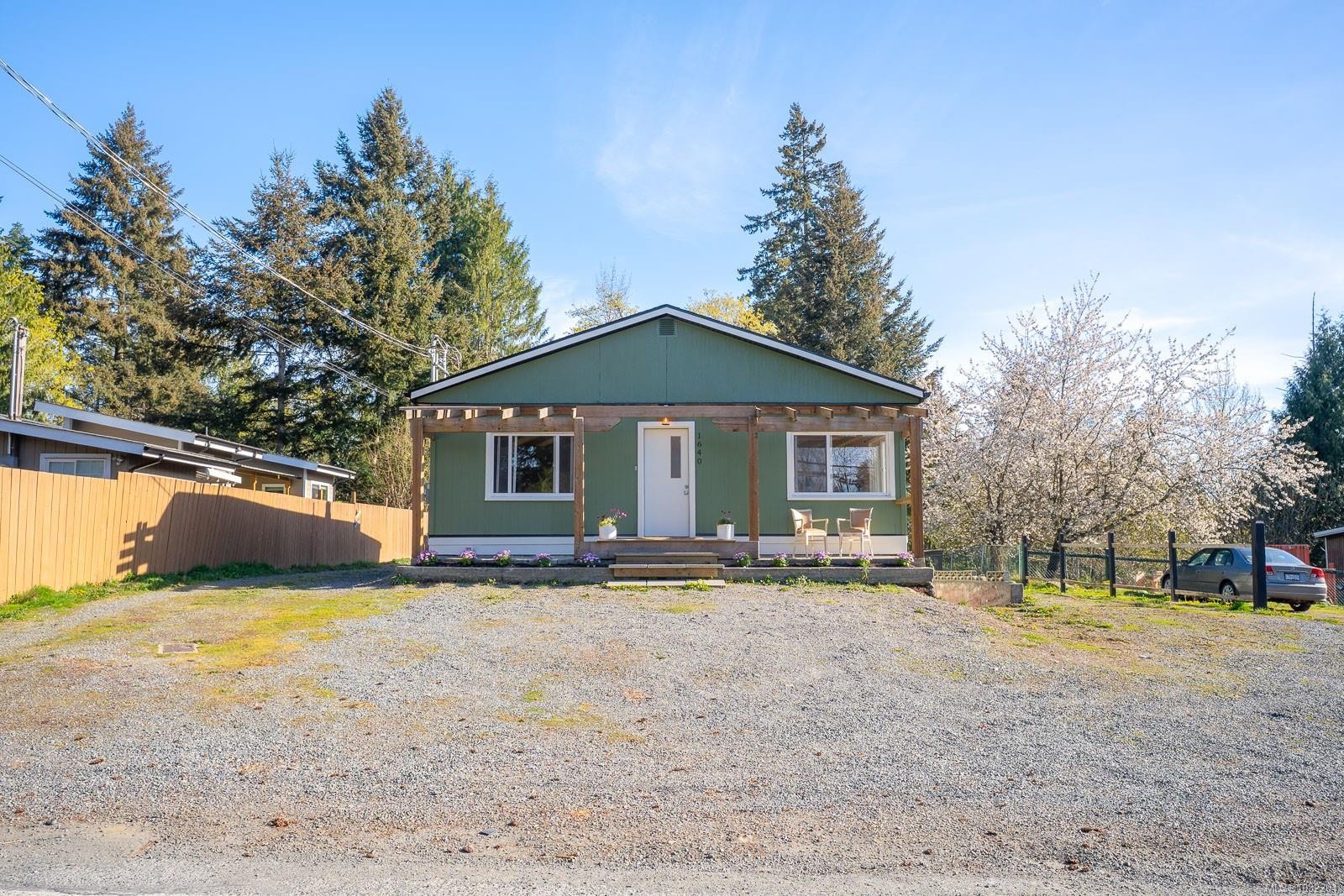 1640 Cedar Rd, Nanaimo, BC