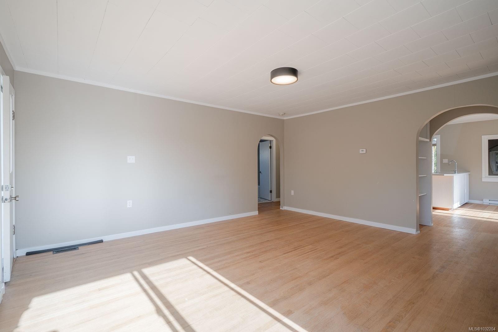 1640 Cedar Rd, Nanaimo, BC