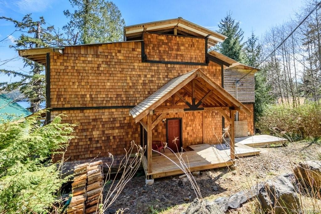 276 Winter Harbour Rd, Winter Harbour, BC