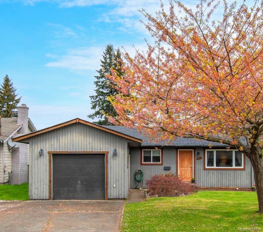 524 Grayson Rd, Campbell River, BC