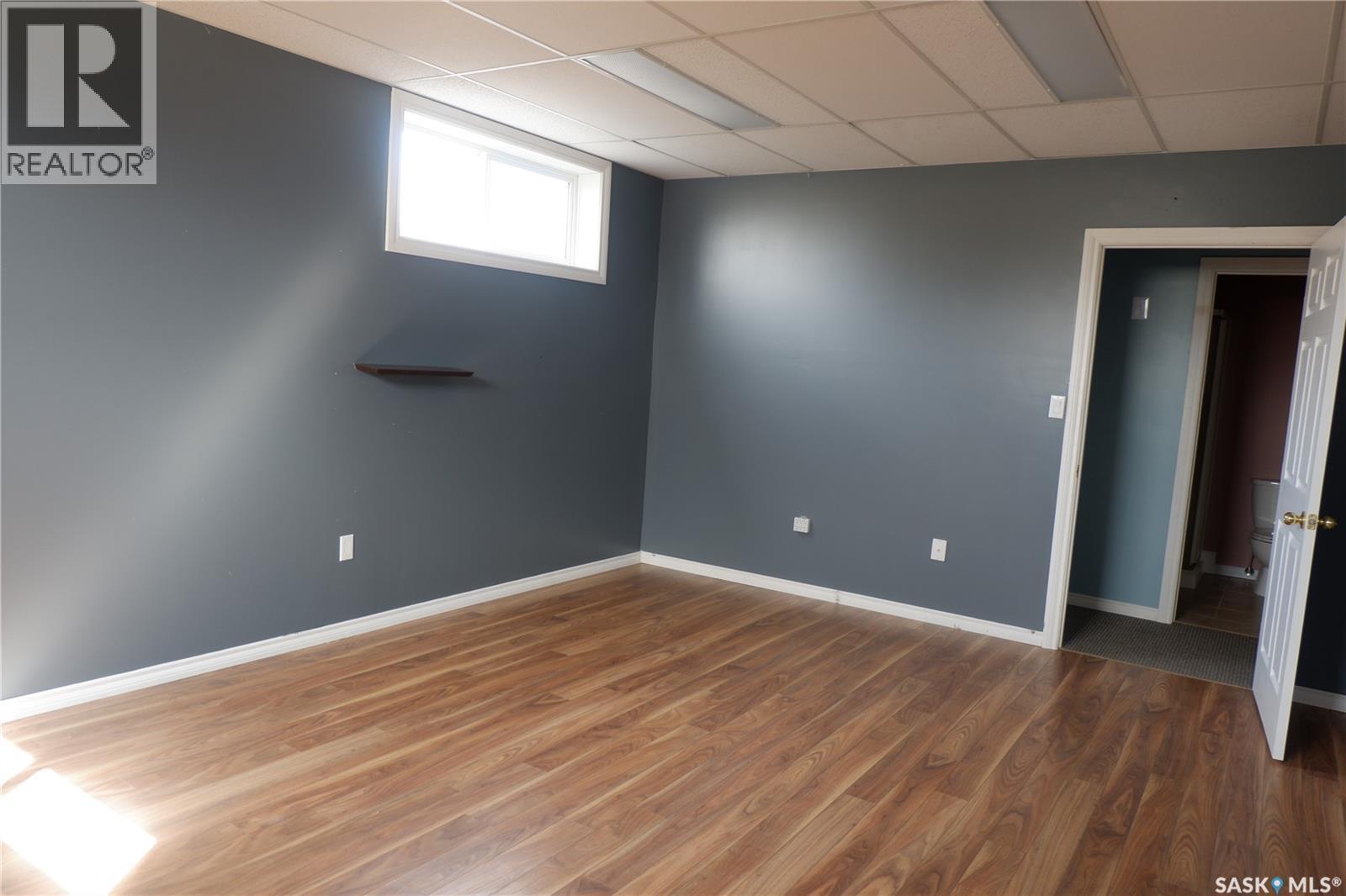 600 Railway Avenue E, Assiniboia, SK - Indoor Photo Showing Other Room