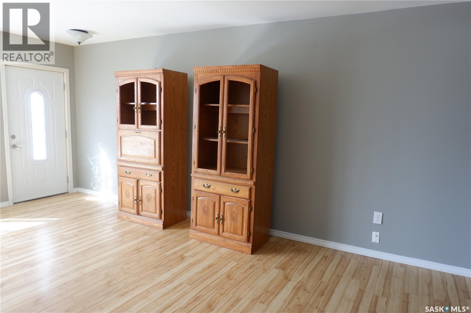 600 Railway Avenue E, Assiniboia, SK - Indoor Photo Showing Other Room