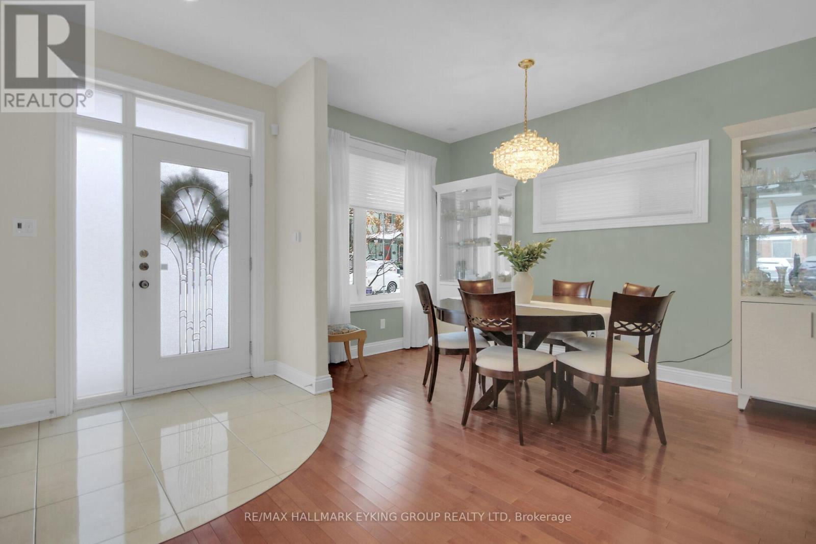 121 Macdonald Street, Ottawa, ON - Indoor Photo Showing Dining Room