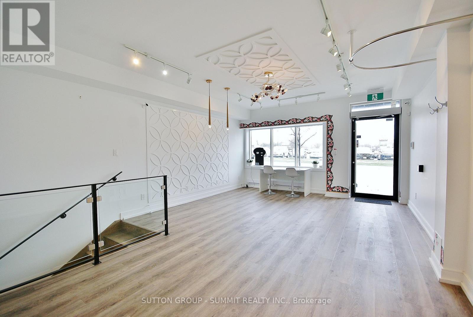 1012 Lagoon Street, Mississauga, ON