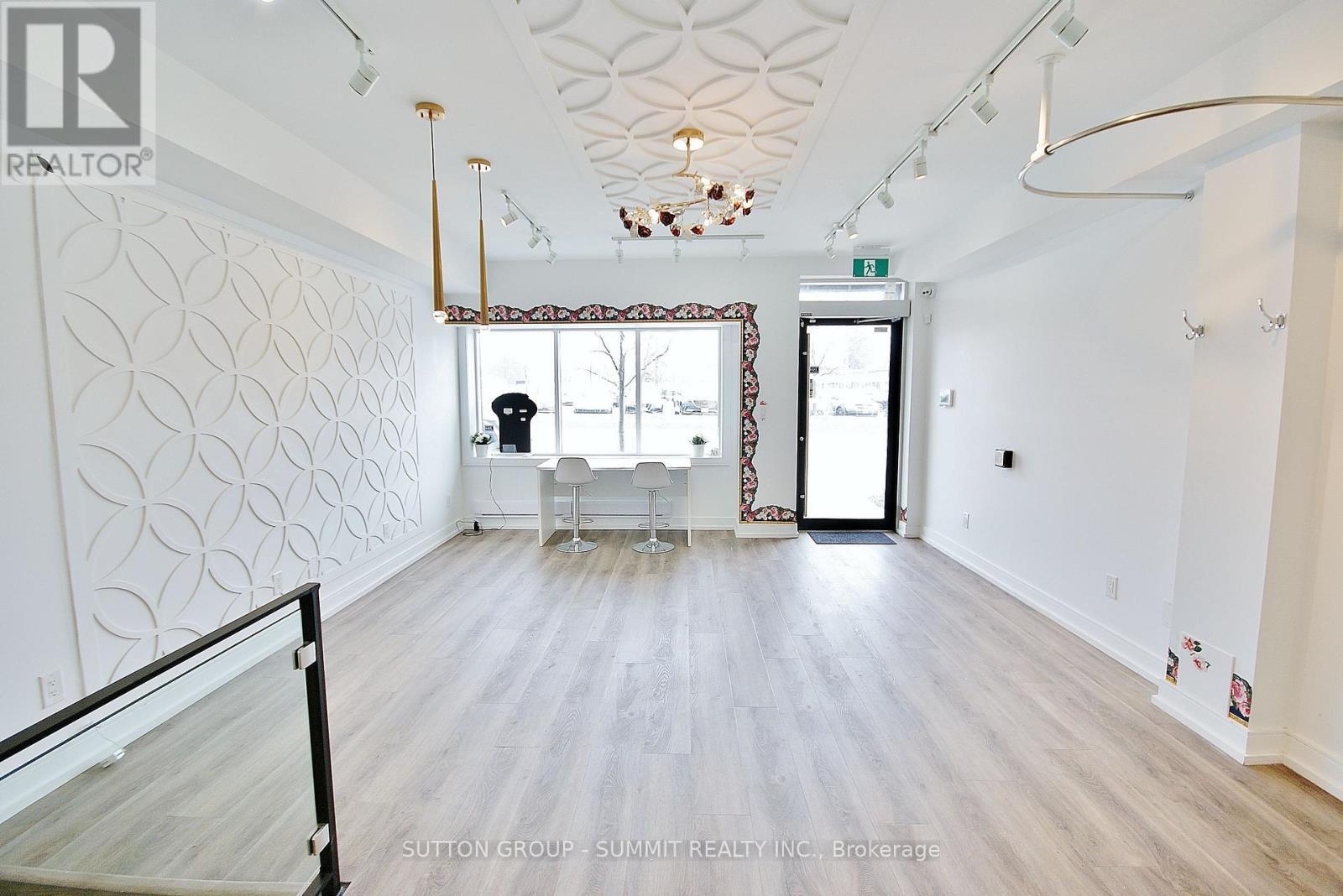 1012 Lagoon Street, Mississauga, ON