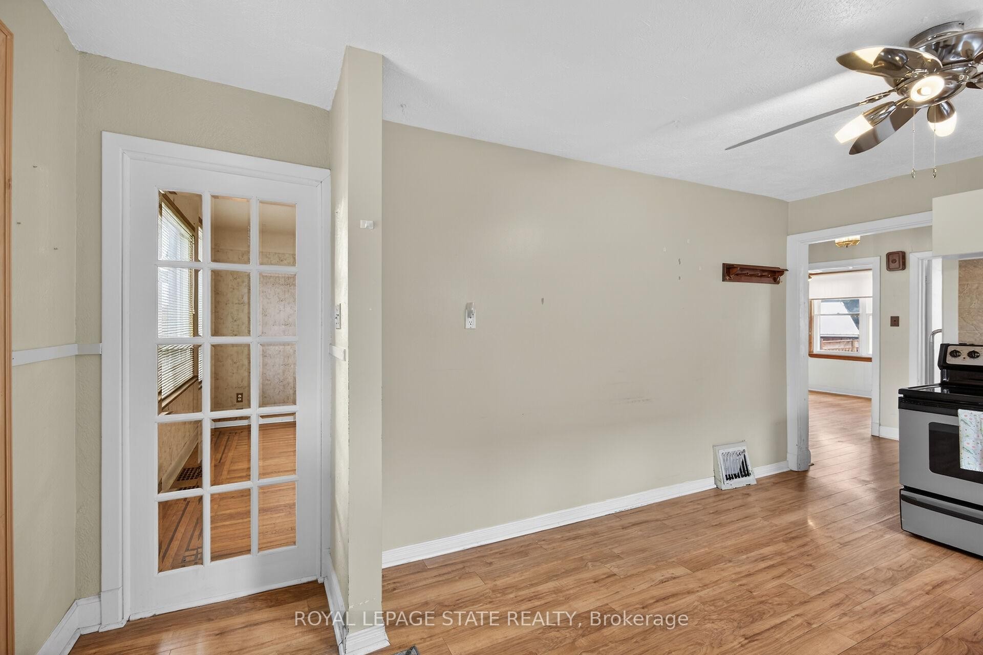 163 Rosedale Avenue, Hamilton, ON - Indoor