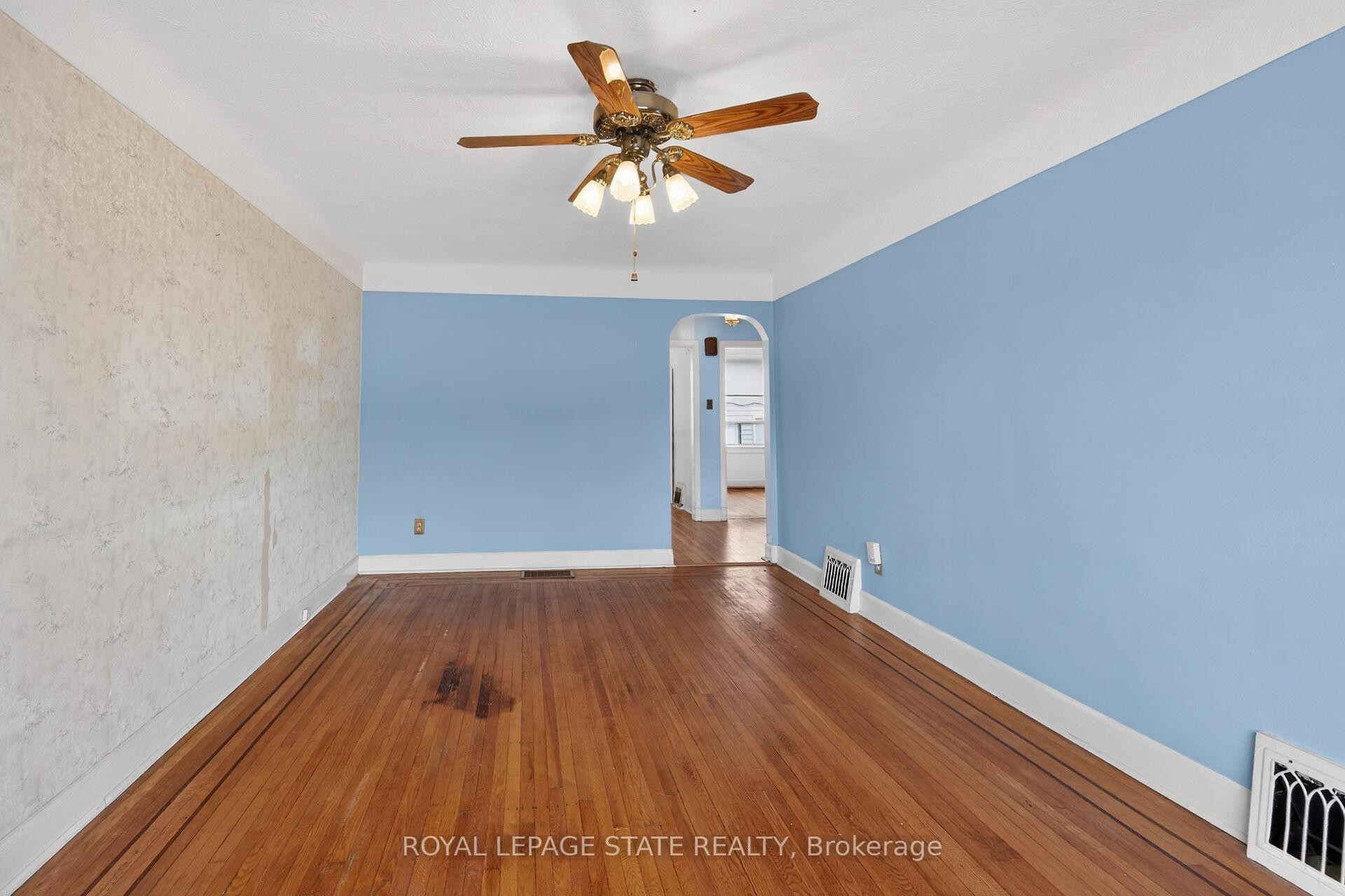 163 Rosedale Avenue, Hamilton, ON - Indoor Photo Showing Other Room