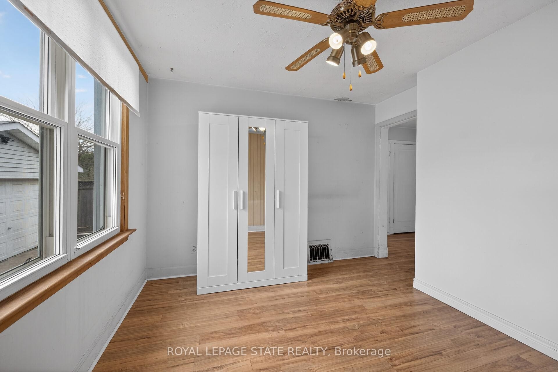 163 Rosedale Avenue, Hamilton, ON - Indoor Photo Showing Other Room