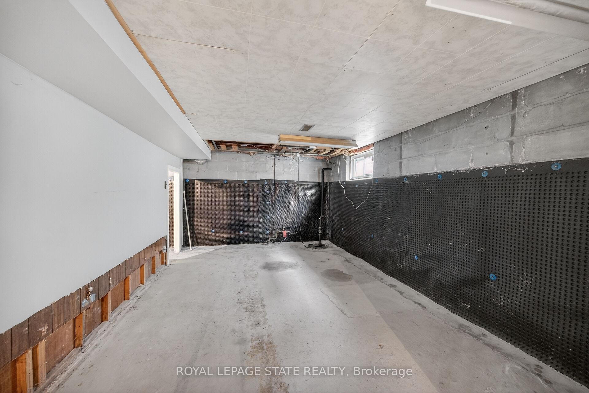 163 Rosedale Avenue, Hamilton, ON - Indoor Photo Showing Other Room