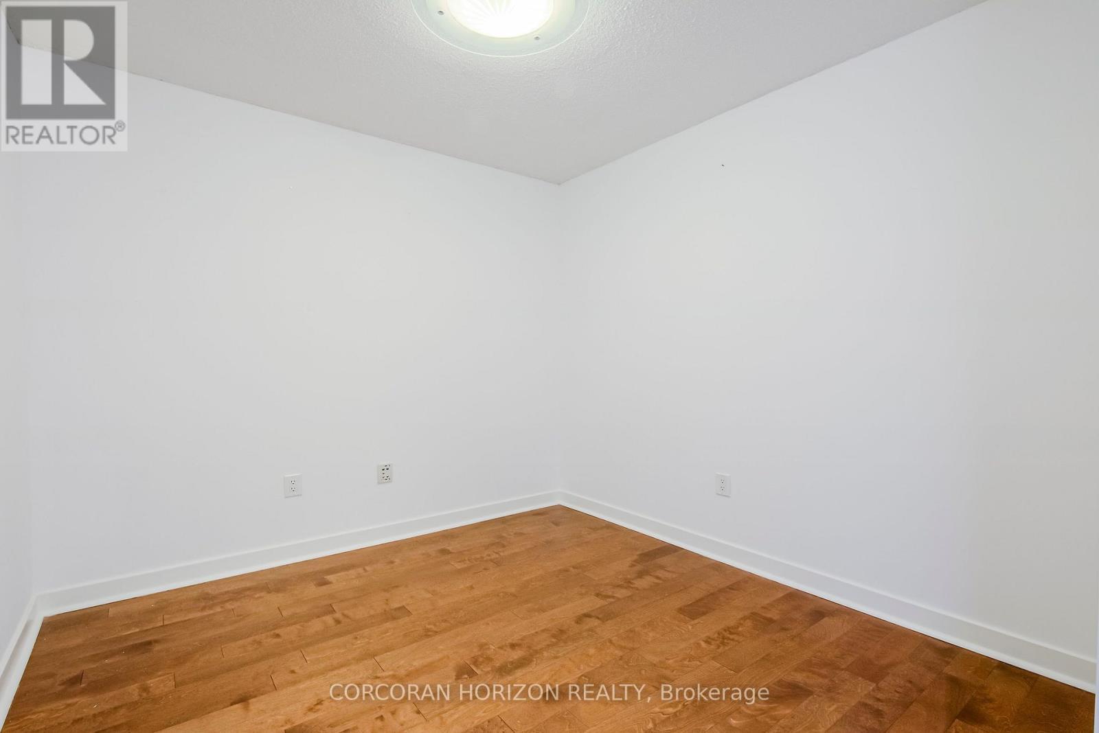 609 - 10 Navy Wharf Court, Toronto, ON - Indoor Photo Showing Other Room