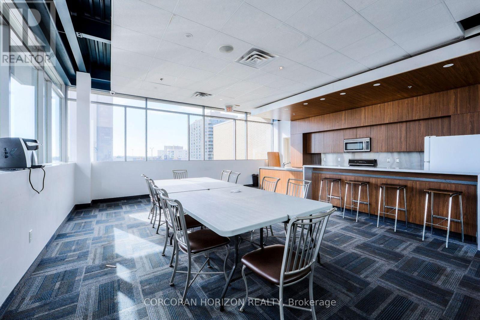 609 - 10 Navy Wharf Court, Toronto, ON -