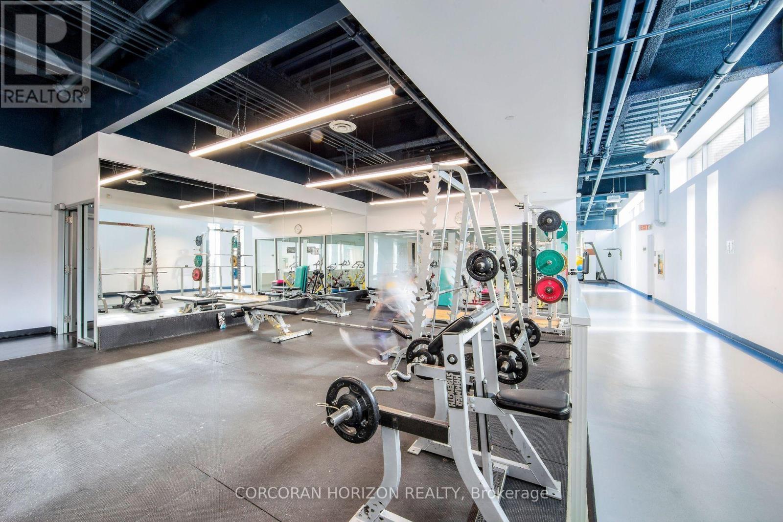 609 - 10 Navy Wharf Court, Toronto, ON - Indoor Photo Showing Gym Room